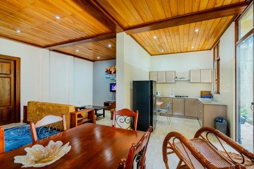 Dining and Kitchen